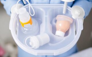 Organizacja i sterylizacja akcesoriów do karmienia i pielęgnacji noworodka: praktyczny poradnik dla mam